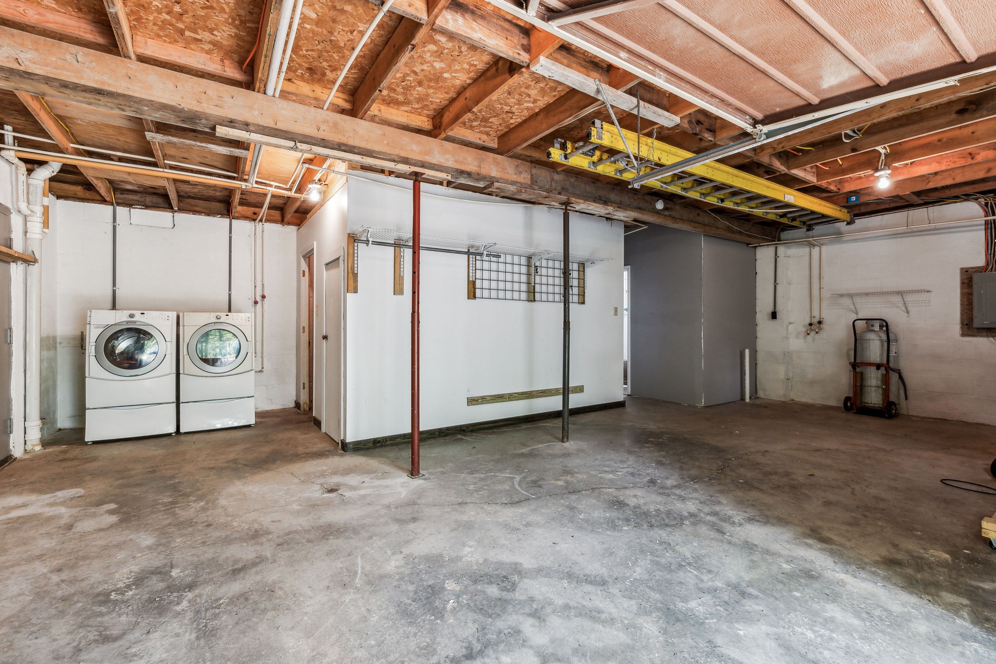 111 Mud Hill Road Dover, TN 37058 - Photo 25 of 62 a view of a room with gym equipment