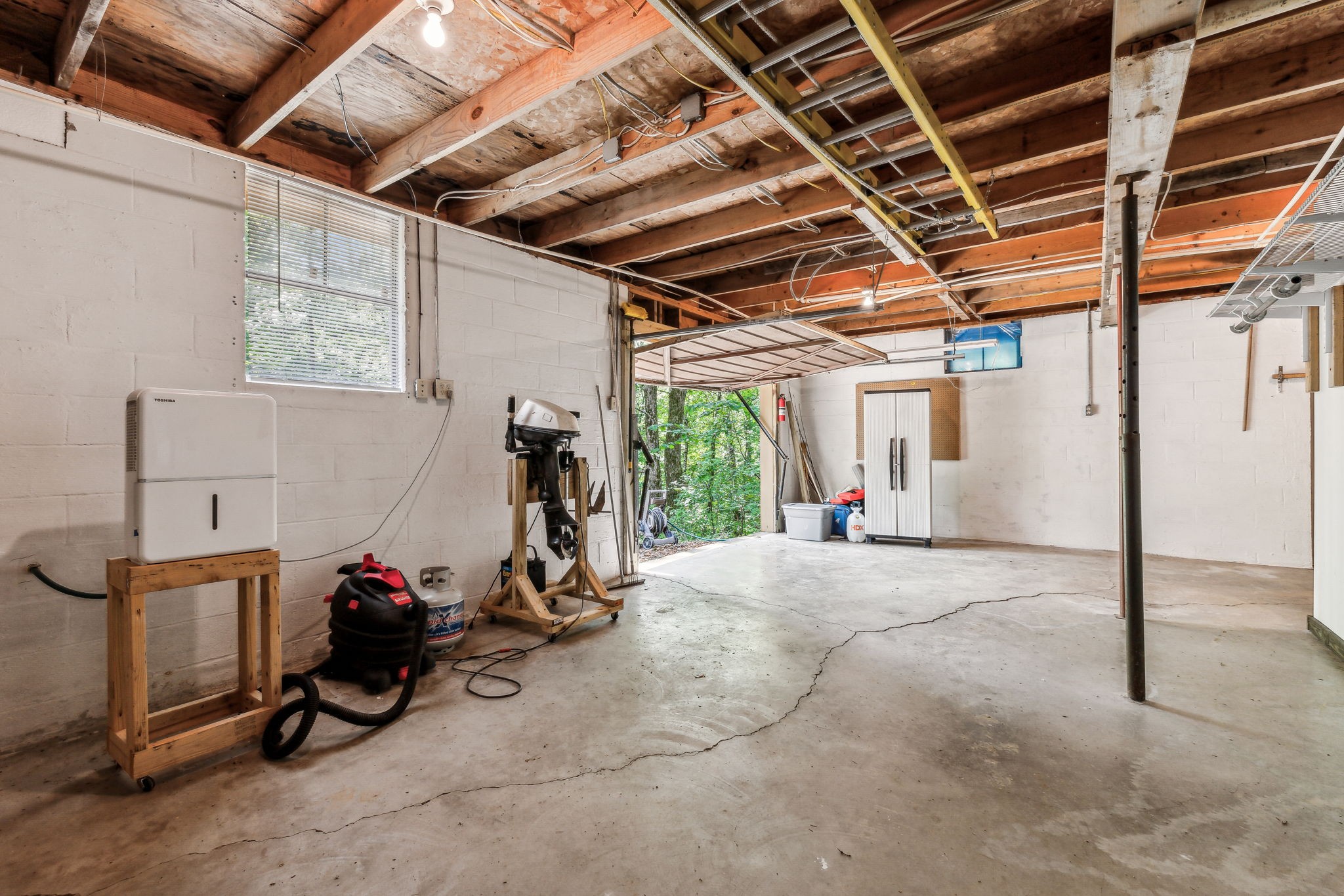 111 Mud Hill Road Dover, TN 37058 - Photo 29 of 62 a view of a room with gym equipment