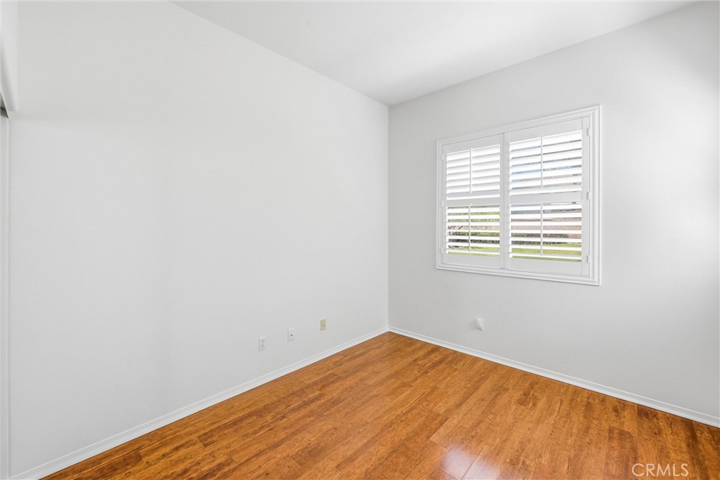 8336 Barnwood Lane Riverside, CA 92508 - Photo 19 of 44 Downstairs suite sitting area
