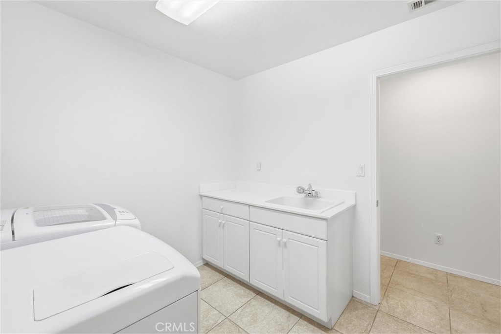 8336 Barnwood Lane Riverside, CA 92508 - Photo 28 of 44