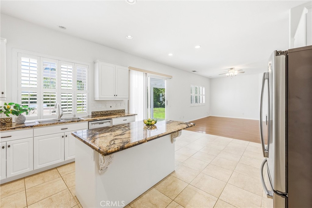 8336 Barnwood Lane Riverside, CA 92508 - Photo 7 of 44