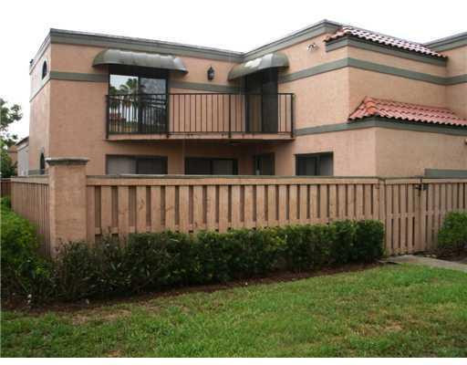 8056 Severn Drive, Unit D Boca Raton, FL 33433 - Photo 1 of 3 Exterior Front