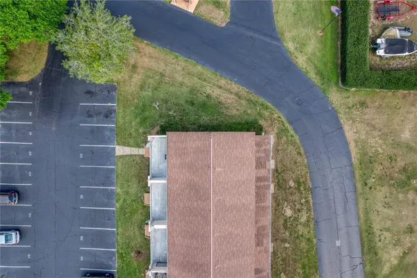 $1,650 | 11001 Southeast Sunset Harbor Road, Unit H52, Summerfield, FL 34491