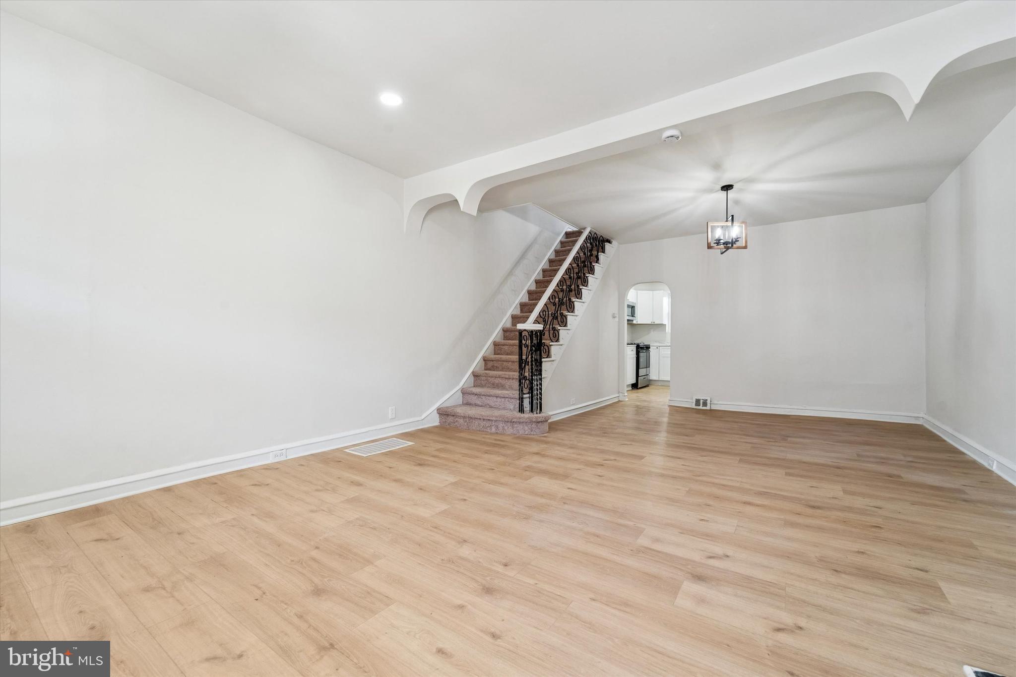 6153 Reedland Street Philadelphia, PA 19142 - Photo 6 of 16