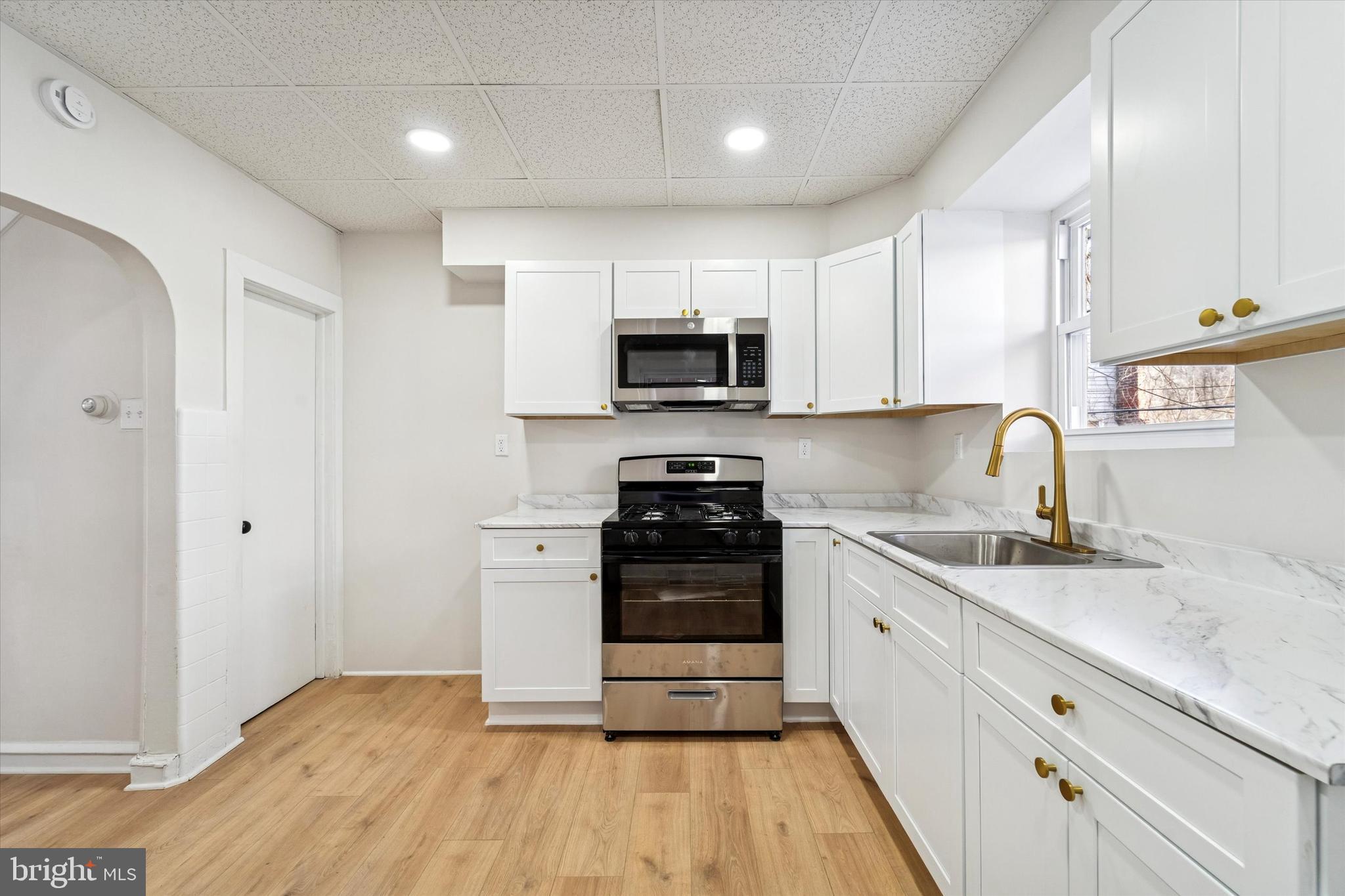 6153 Reedland Street Philadelphia, PA 19142 - Photo 10 of 16