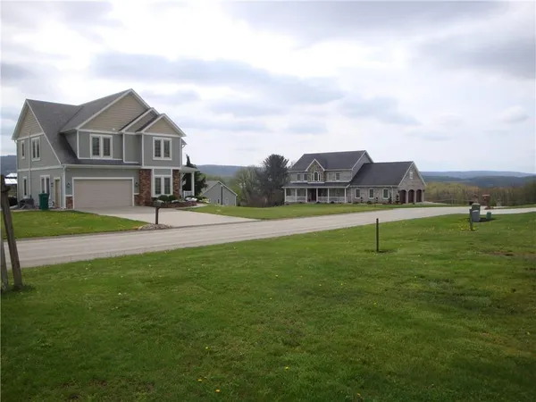 $55,900 | 729 Victoria Way, Derry, PA 15627