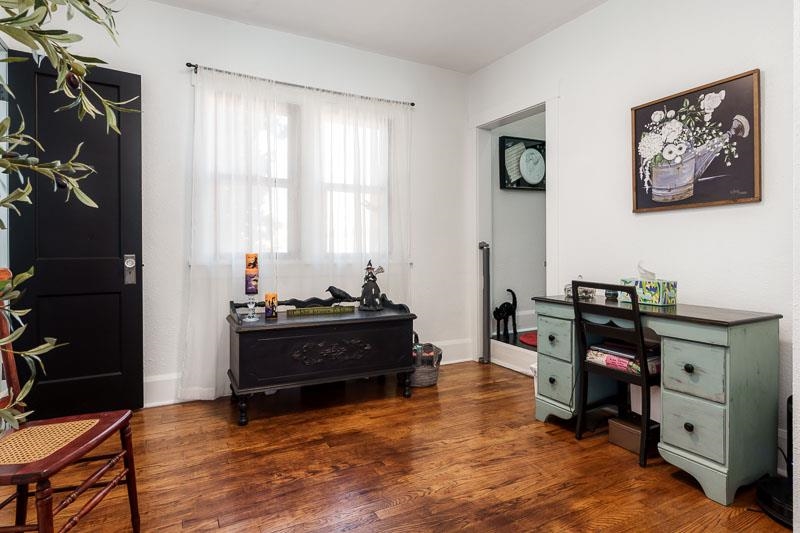 620 Harlem Road Machesney Park, IL 61115 - Photo 15 of 42 a bed room with a bed and a window