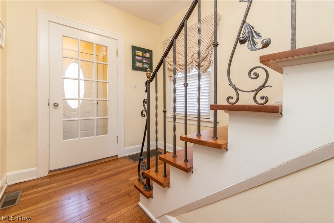 3355 Chalfant Road Cleveland, OH 44120 - Photo 3 of 34 Gallery Image 3