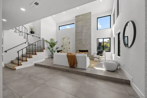 $4,295,000 | 2029 Del Mar Heights Road, Del Mar, CA 92014