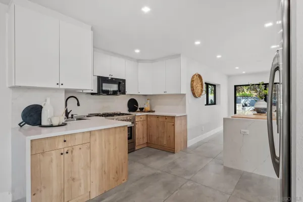 $4,295,000 | 2029 Del Mar Heights Road, Del Mar, CA 92014