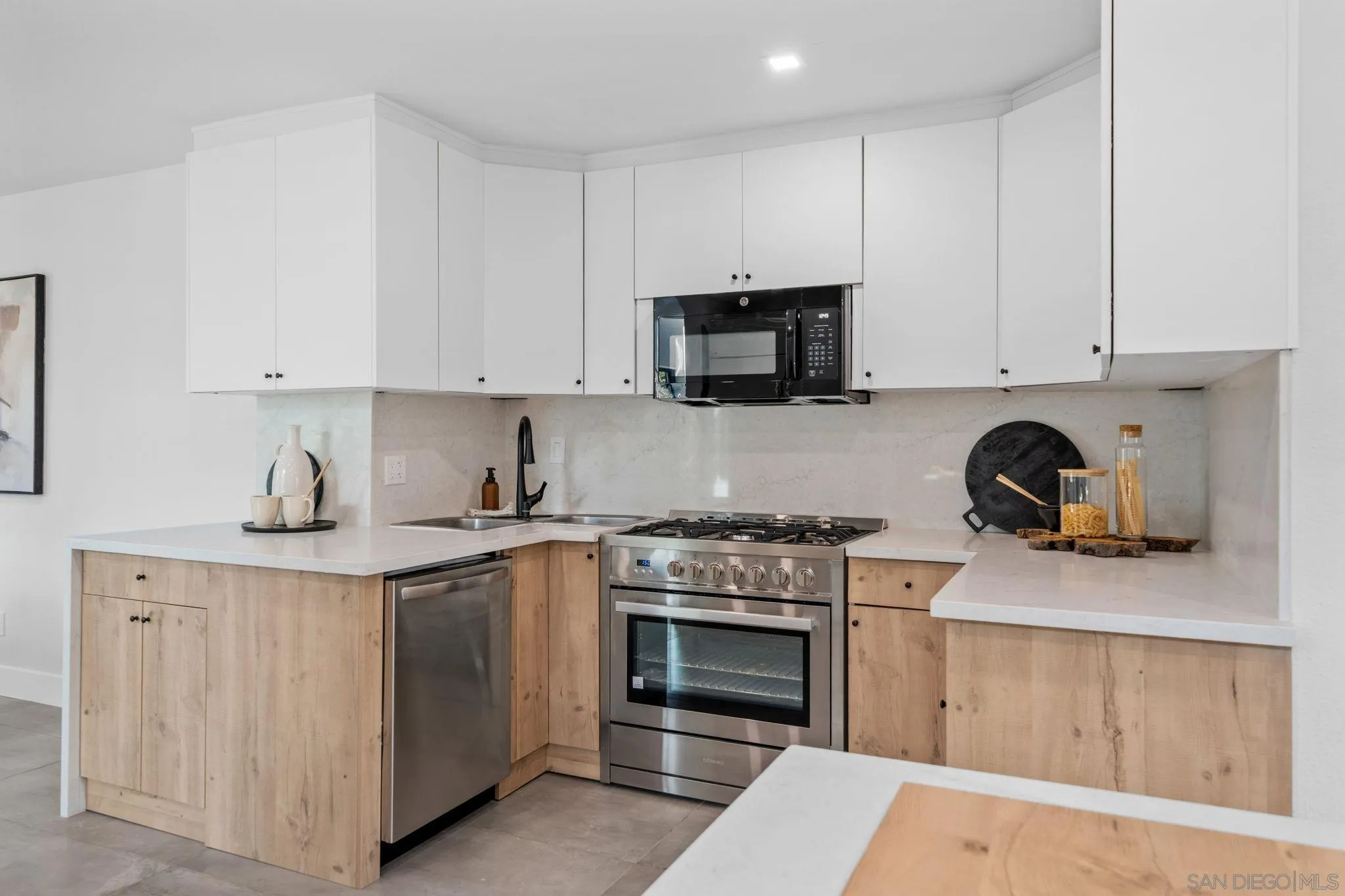 2029 Del Mar Heights Road Del Mar, CA 92014 - Photo 7 of 28