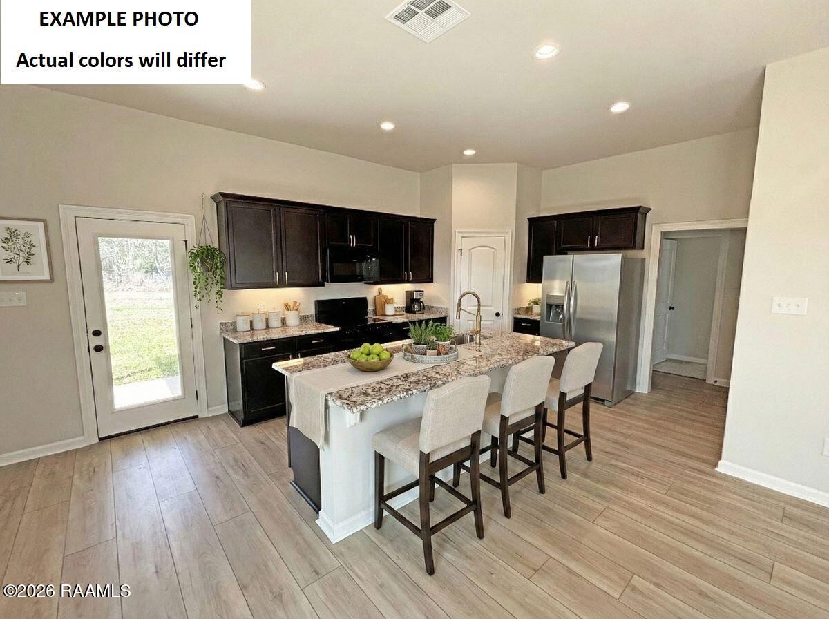 102 Star Broussard, LA 70518 - Photo 3 of 6 KITCHEN