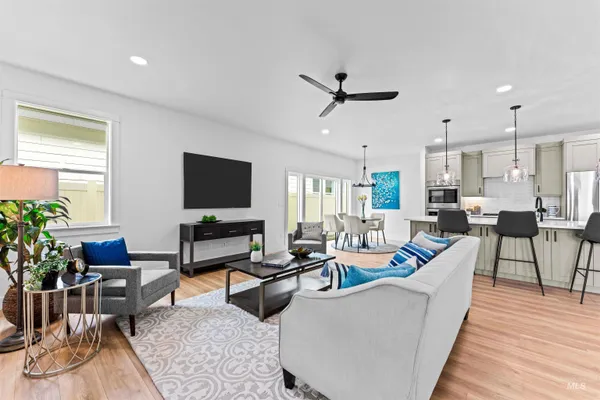 $649,995 | 9943 West Sunberry Court, Star, ID 83669