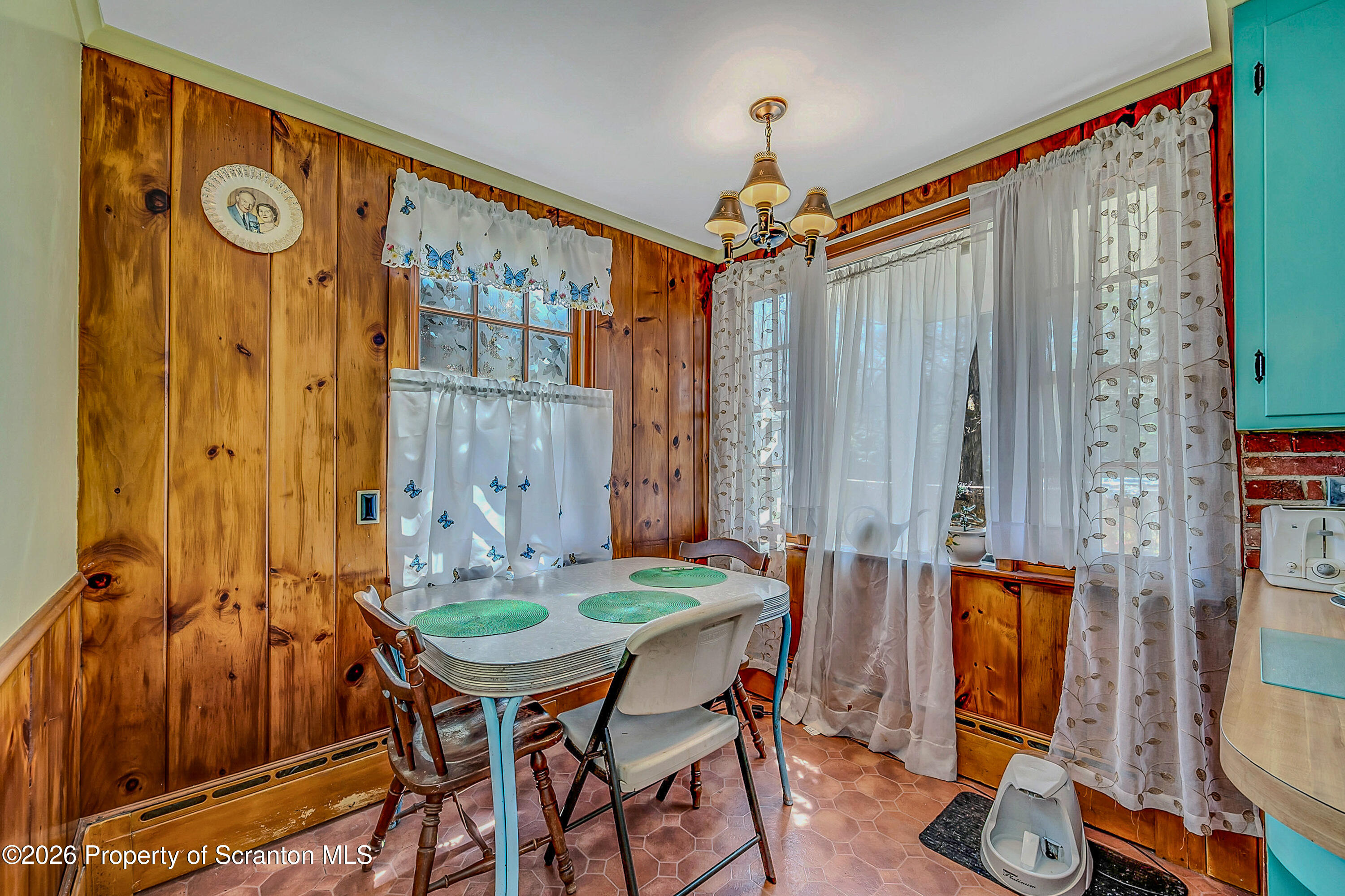 324 Cedar Street Montrose, PA 18801 - Photo 11 of 38 Breakfast Nook