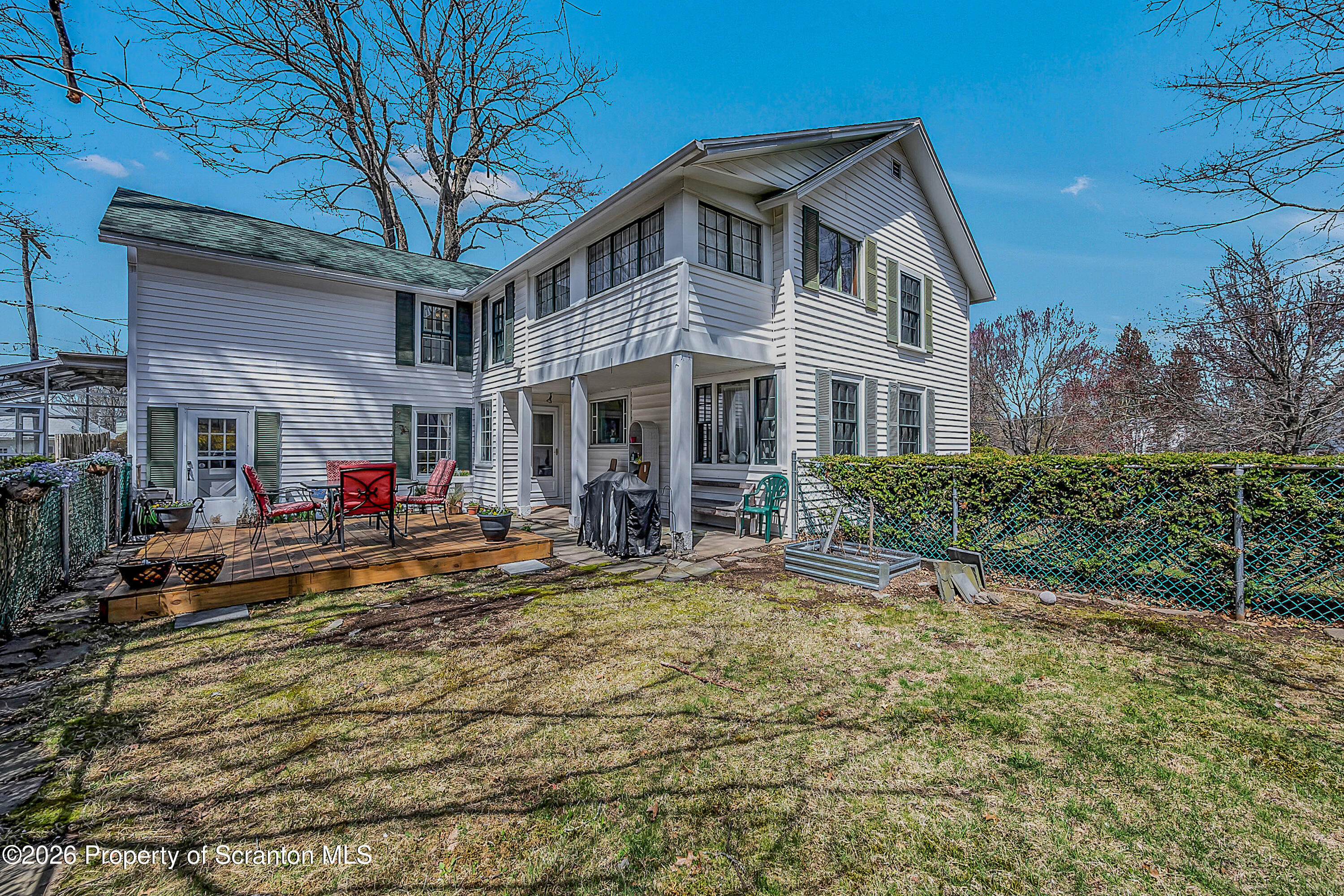 324 Cedar Street Montrose, PA 18801 - Photo 2 of 38 Corner side view