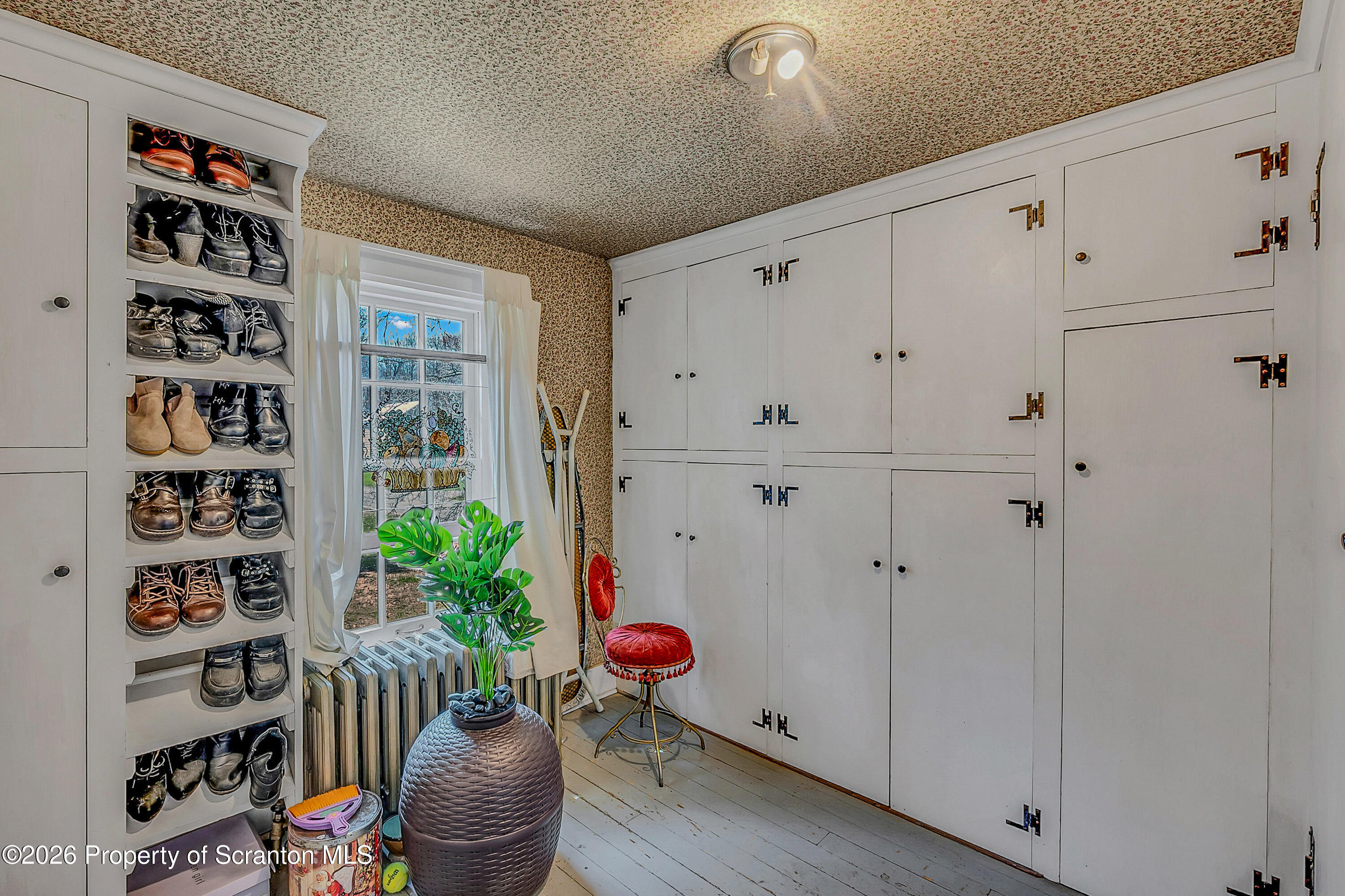 324 Cedar Street Montrose, PA 18801 - Photo 24 of 38 Walk-in closet