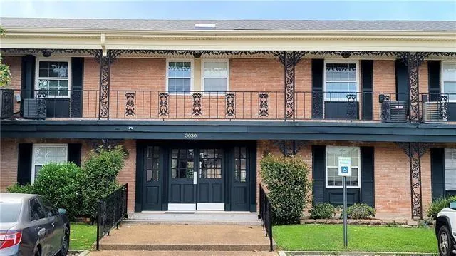 $1,750 | 3030 Edenborn Avenue, Unit 225, Metairie, LA 70002