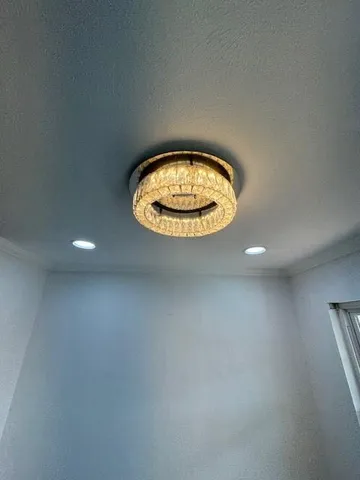 $1,750 | 3030 Edenborn Avenue, Unit 225, Metairie, LA 70002