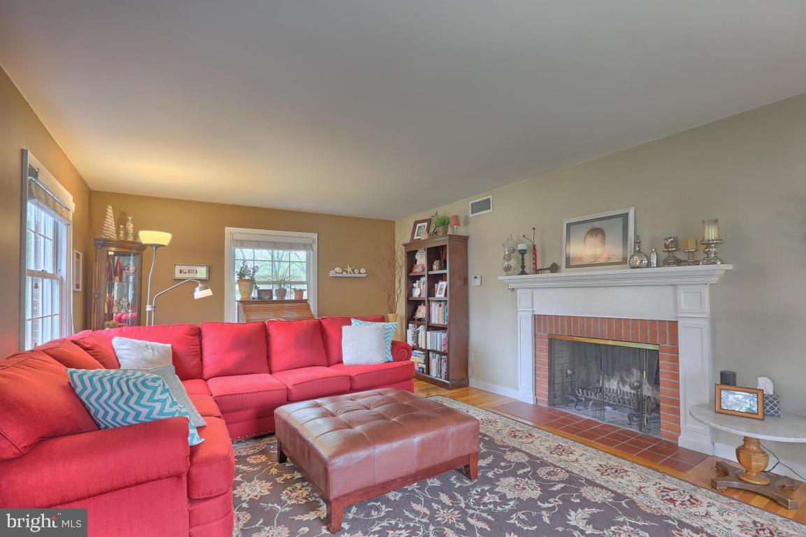 300 Pleasure Road Lancaster, PA 17601 - Photo 7 of 33 Gallery Image 7