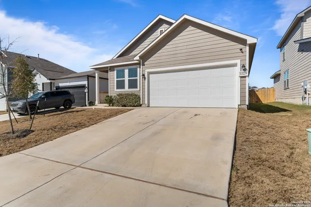 $295,900 | 13229 Hagerd Loop, St. Hedwig, TX 78152