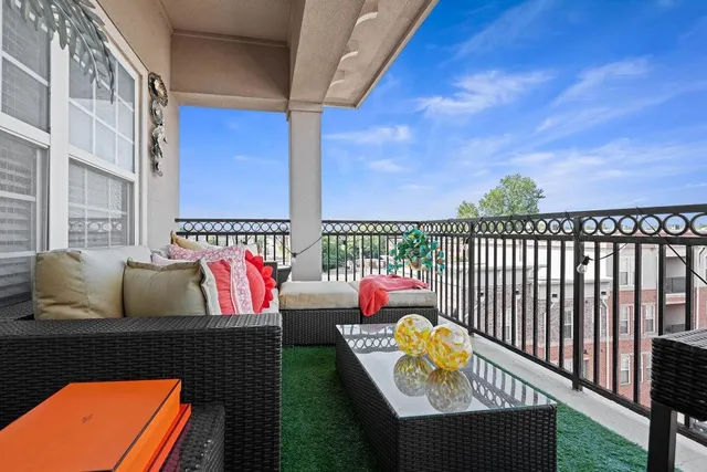 $285,000 | 665 Tennessee Street, Unit 508, Memphis, TN 38103