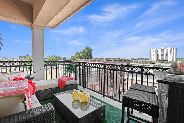 $285,000 | 665 Tennessee Street, Unit 508, Memphis, TN 38103