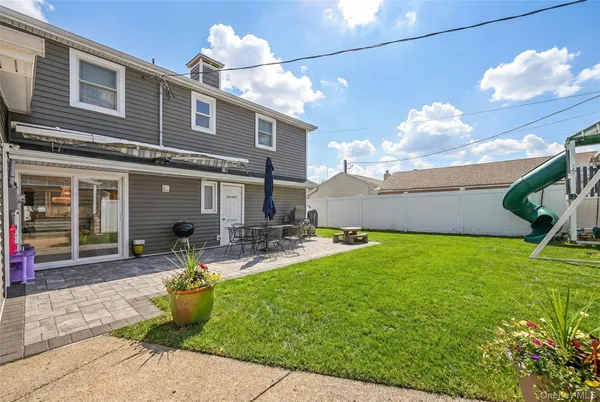 $899,999 | 4185 Harriet Road, Bethpage, NY 11714