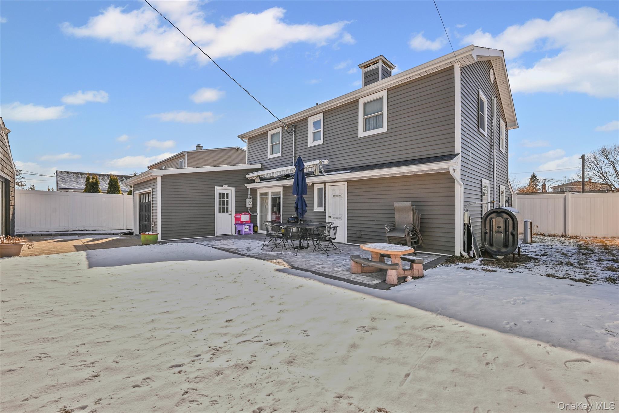 4185 Harriet Road Bethpage, NY 11714 - Photo 21 of 22