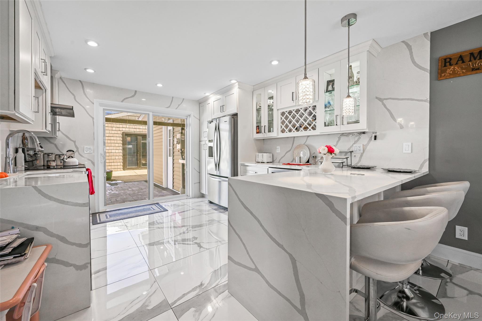 4185 Harriet Road Bethpage, NY 11714 - Photo 3 of 22