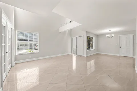 $369,000 | 5331 Buckhead Circle, Unit 1030, Boca Raton, FL 33431