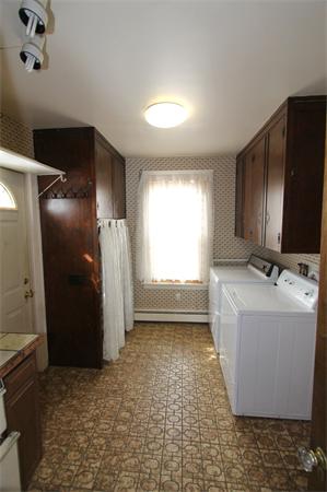36 Rollinson Road Worcester, MA 01606 - Photo 8 of 18 Gallery Image 8