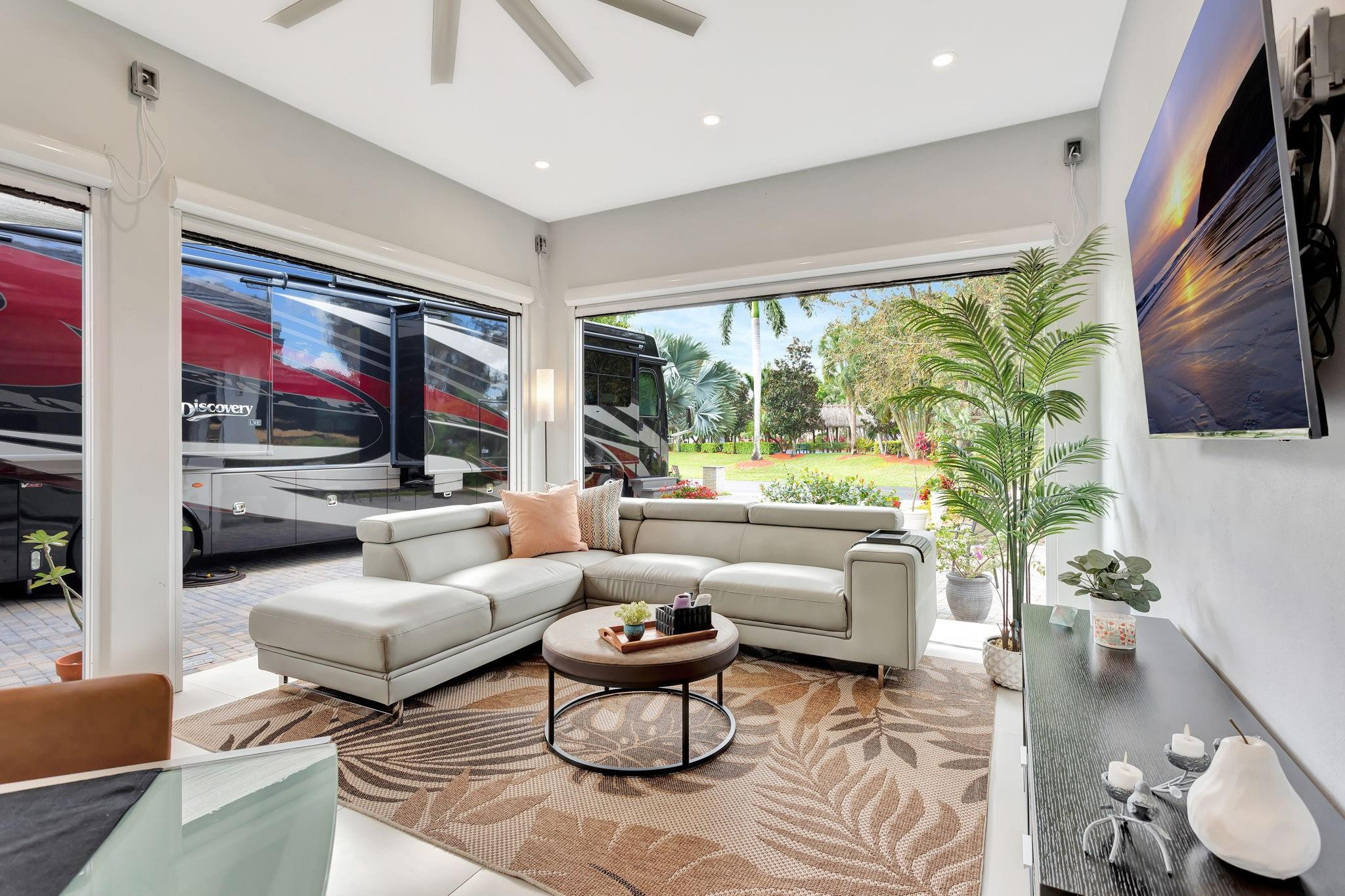 397 Sundial Circle, Unit 397 Pompano Beach, FL 33068 - Photo 13 of 28 Photo 13