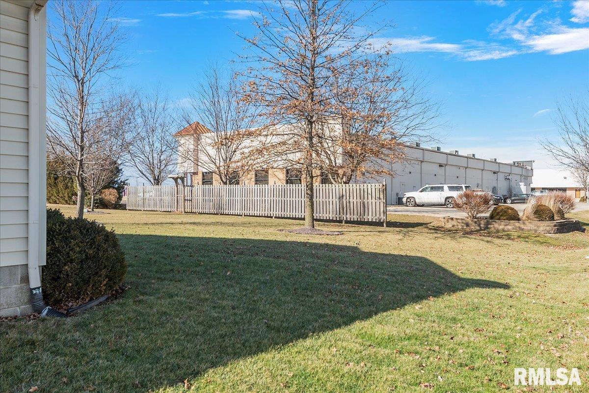 2805 Johnstone Road Springfield, IL 62711 - Photo 4 of 8
