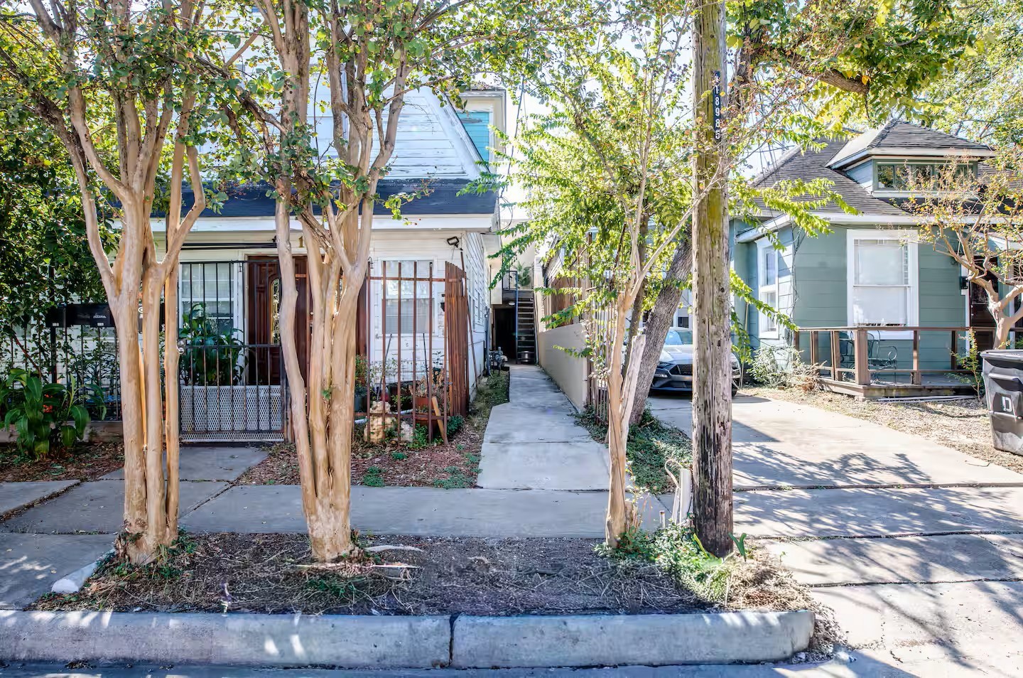 109 Fargo Street, Unit B Houston, TX 77006 - Photo 9 of 9