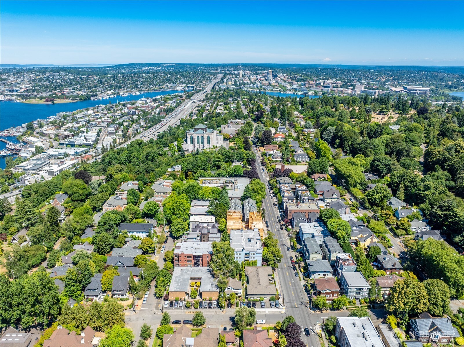 910 East Prospect Street Seattle, WA 98102 - Photo 22 of 25 an aerial view of multiple house