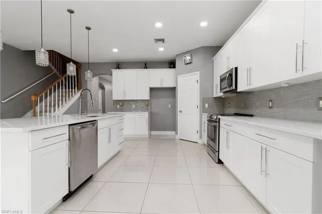 $625,000 | 14215 Manchester Drive, Naples, FL 34114