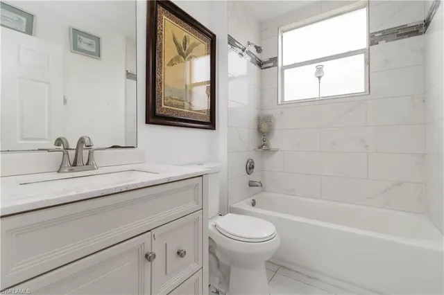 $625,000 | 14215 Manchester Drive, Naples, FL 34114