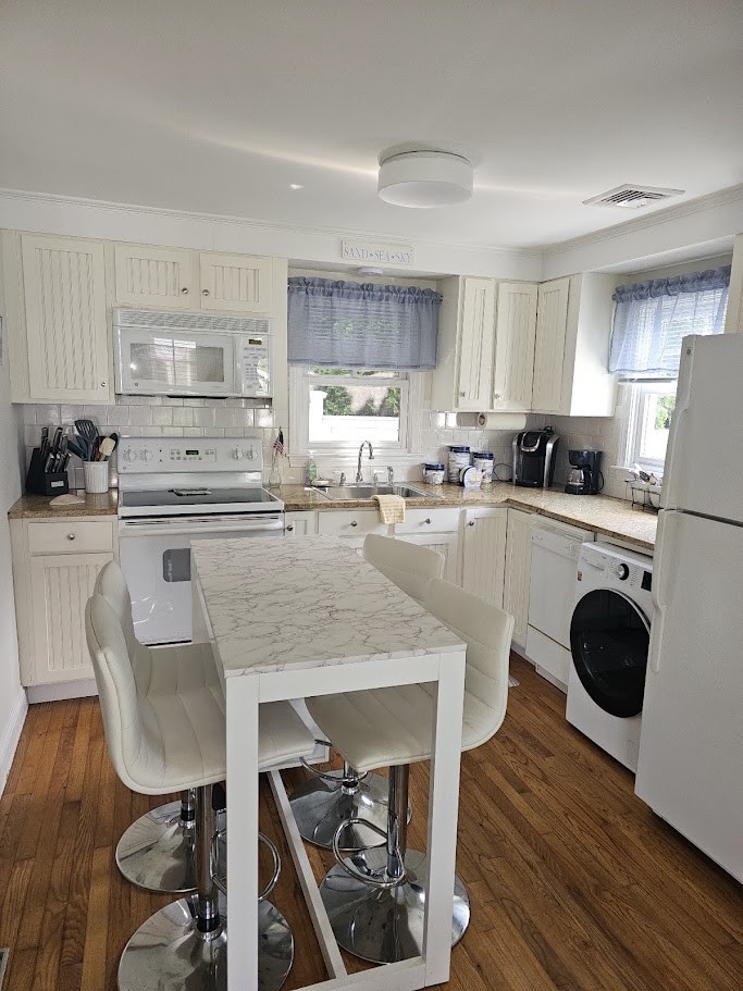 225 Purgatory Road Middletown, RI 02842 - Photo 5 of 10