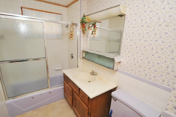 117-119 Parkside Street Springfield, MA 01104 - Photo 9 of 24 Gallery Image 9