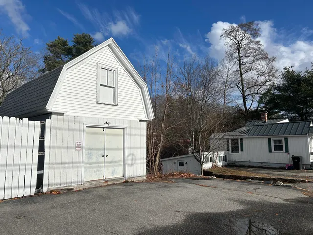 $298,000 | 35 Bath Road, Brunswick, ME 04011