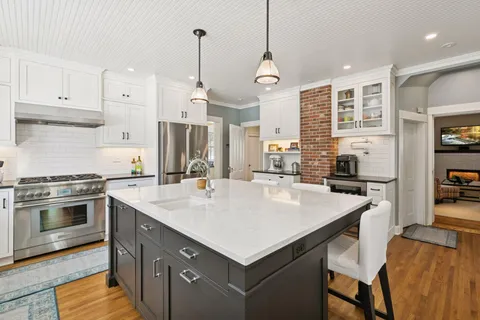 $875,000 | 420 Kielmeyer Avenue, Nerstrand, MN 55053