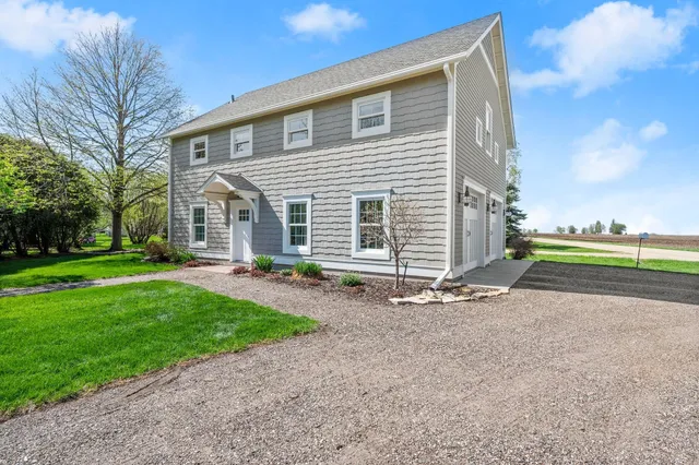 $875,000 | 420 Kielmeyer Avenue, Nerstrand, MN 55053