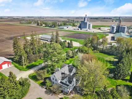 $875,000 | 420 Kielmeyer Avenue, Nerstrand, MN 55053