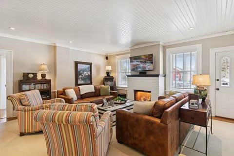 $875,000 | 420 Kielmeyer Avenue, Nerstrand, MN 55053