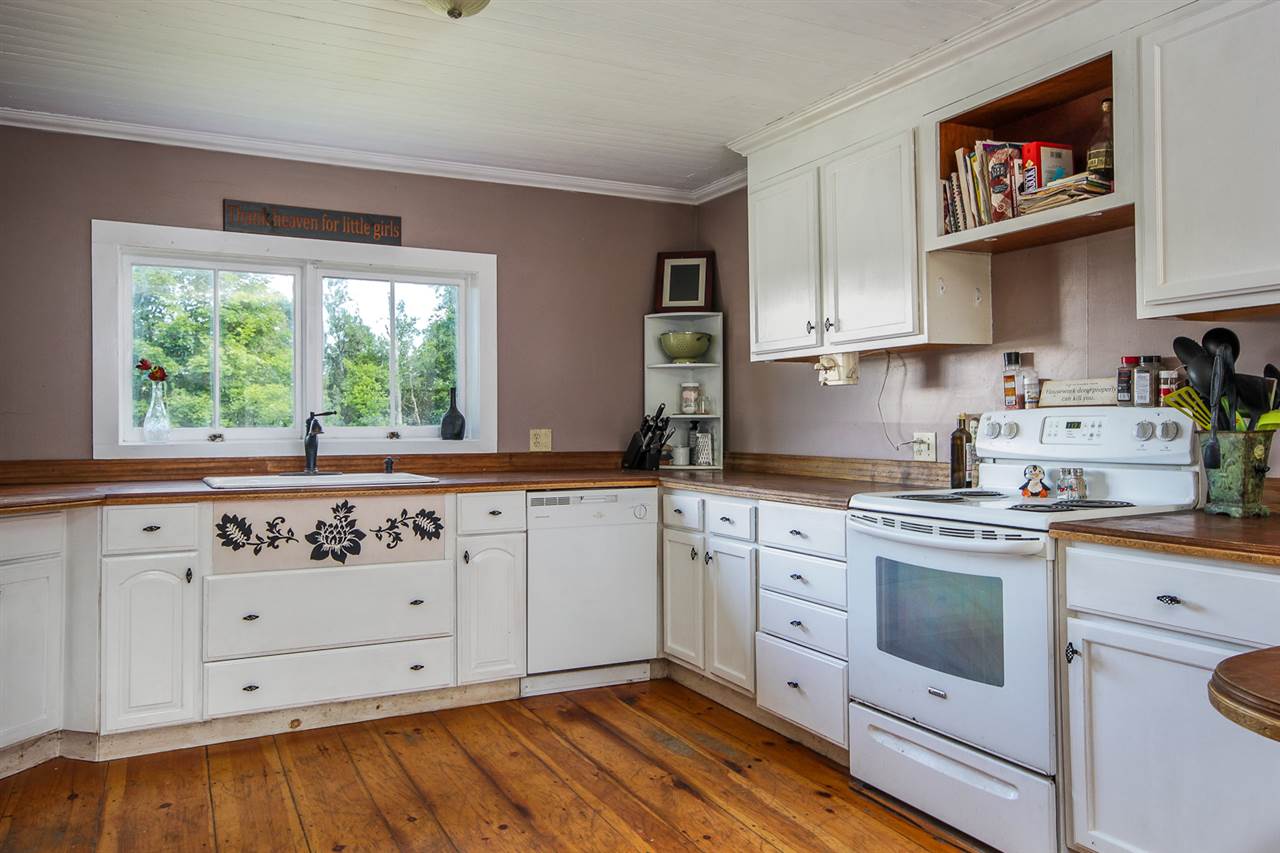 23 East Hill Road Plainfield, VT 05667 - Photo 2 of 25