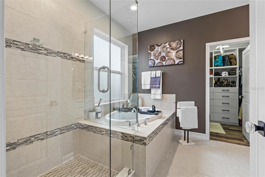 12123 Rustic River Way Tampa, FL 33635 - Photo 25 of 52