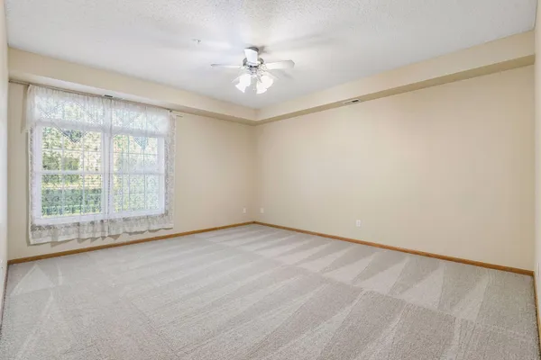 $299,900 | 2150 Old School Road, Unit 252, Mound, MN 55364