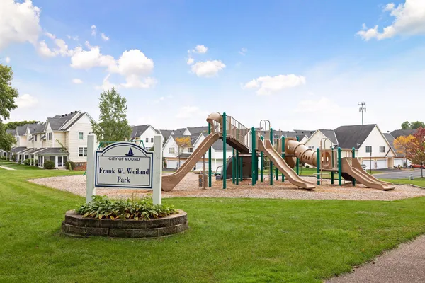 $299,900 | 2150 Old School Road, Unit 252, Mound, MN 55364