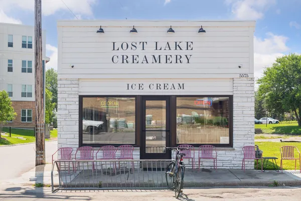 $299,900 | 2150 Old School Road, Unit 252, Mound, MN 55364