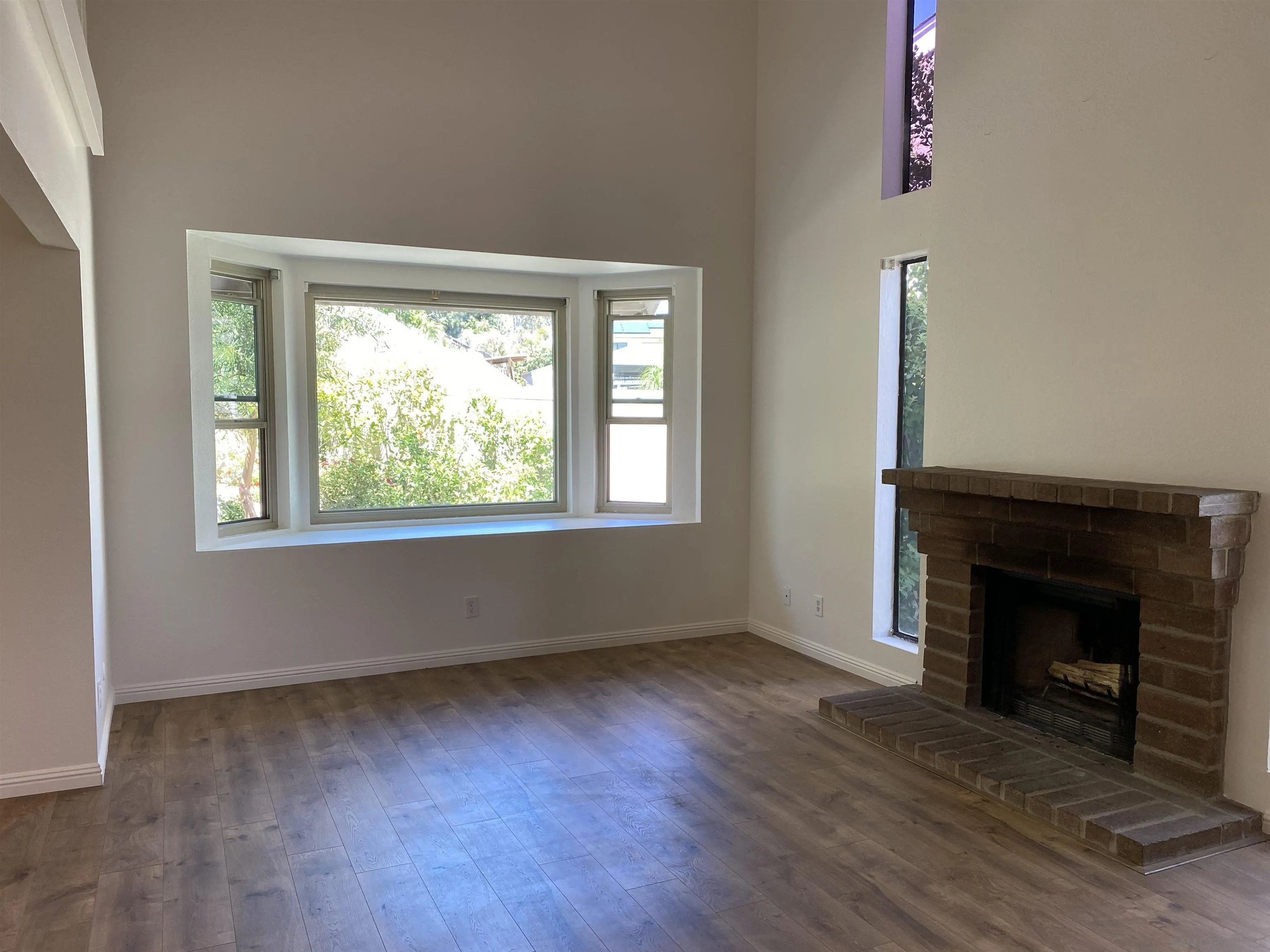 10828 Charing Cross Road Spring Valley, CA 91978 - Photo 6 of 56 Gallery Image 6